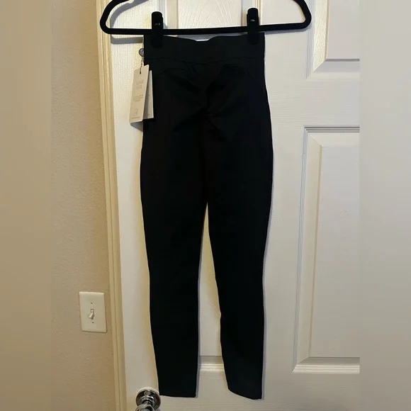 Bombshell Sportswear Black Leggings